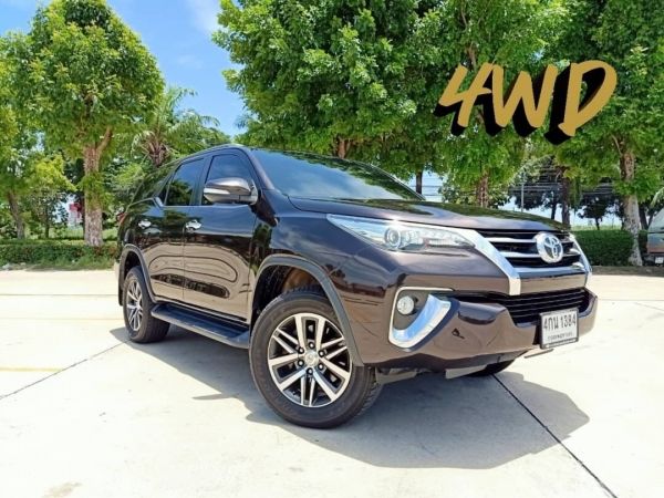 TOYOTA FORTUNER 2.8 V (4WD) A/T ปี 2015